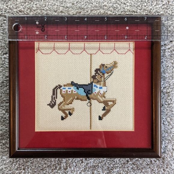 Carousel horse needlepoint set of 6 framed and matted handcrafted - Picture 7 of 10